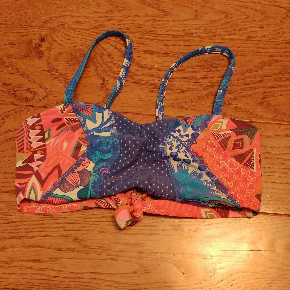 Maaji bikini top, reversible, size 16 girls